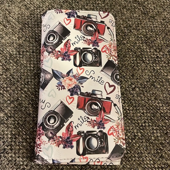 Women’s wallet - Picture 1 of 3